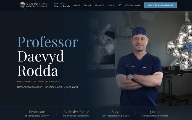 Homepage of the Professor Daevyd Rodda website, built by MaxConnex